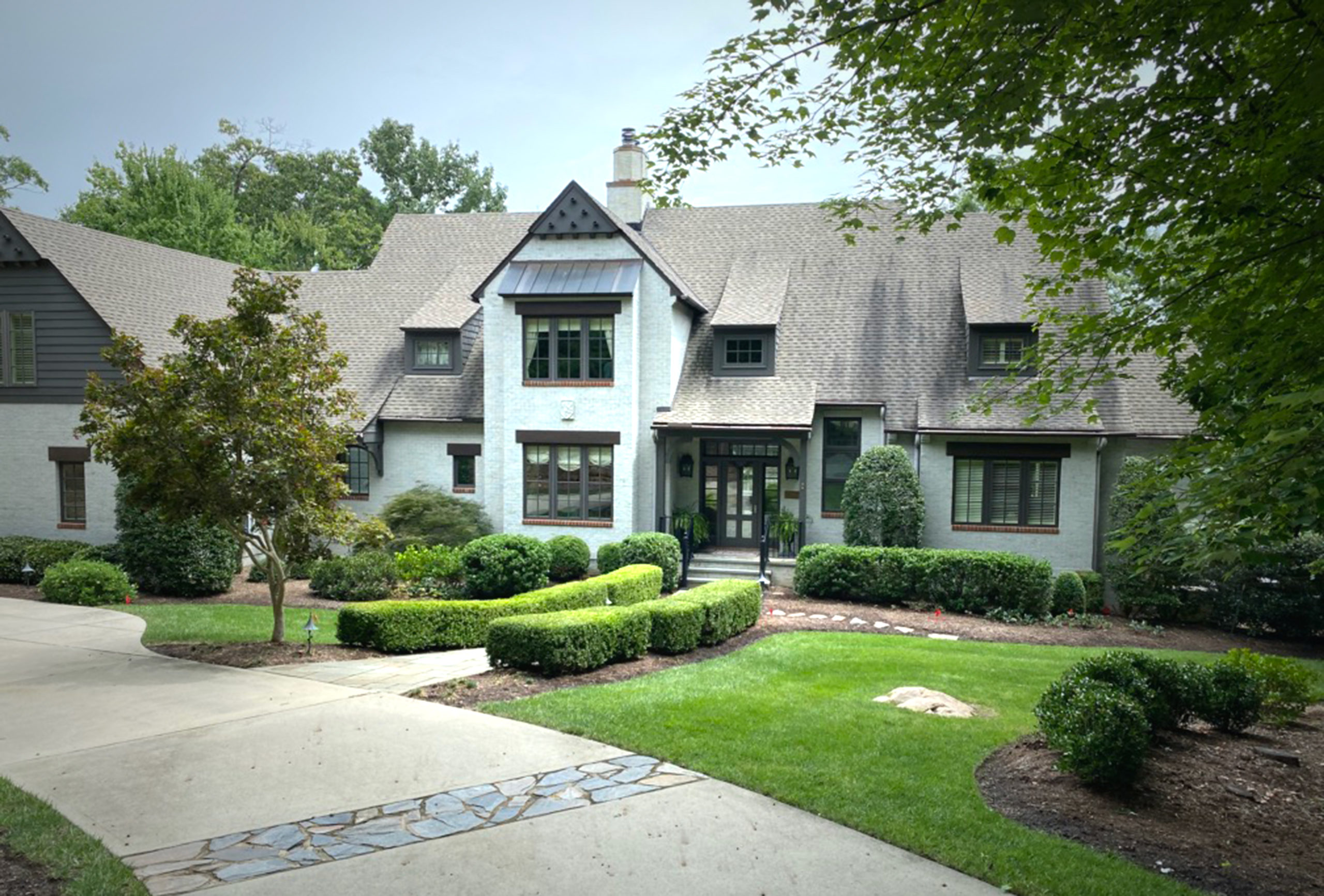 Great room photo of a home custom built by Pomarico Construction.